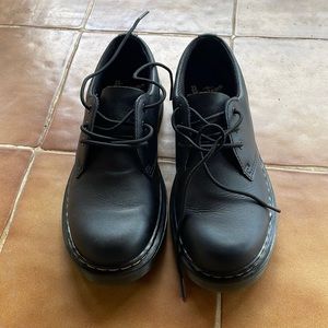 Doc Martens 1461 size (4 in kids fits like a 5)